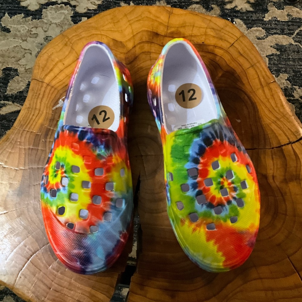 Child’s new VANS Off the Wall slip-on TRK rainbow tie dye molded rubber shoes 12